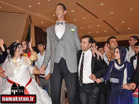 تصاویر و عکس های ازدواج بلندترین مرد جهان